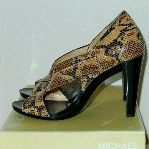Michael Kors Heels 5.5 Iona Camel Reptile Snake Sandals Worn Once with Box - Picture 8 of 11